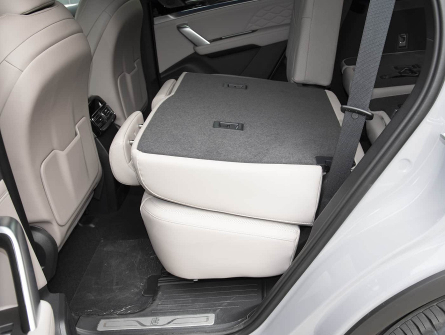 BYD Tang DM-i Basic 2025 - 45 BYD Tang DM-i Basic 2025 - 45 | kz.bex-auto.com