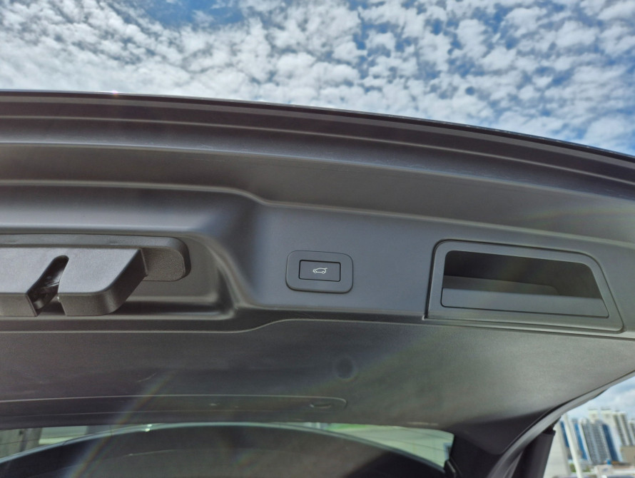 Land Rover Range Rover Evoque P250 S 2023 - 19 Land Rover Range Rover Evoque P250 S 2023 - 19 | kz.bex-auto.com