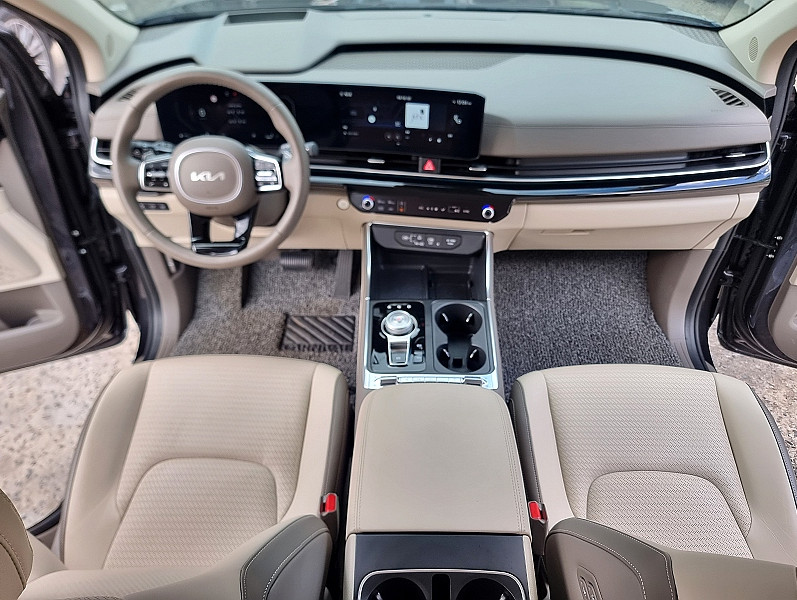 KIA Carnival Signature 7-seater 2024 - 6 KIA Carnival Signature 7-seater 2024 - 6 | kz.bex-auto.com