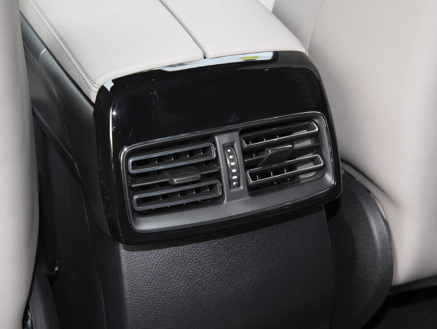 BYD Tang DM-i Basic 2025 - 40 BYD Tang DM-i Basic 2025 - 40 | kz.bex-auto.com