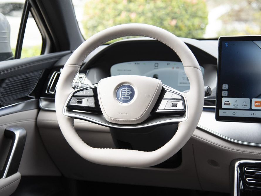 BYD Tang DM-i Basic 2025 - 19 BYD Tang DM-i Basic 2025 - 19 | kz.bex-auto.com