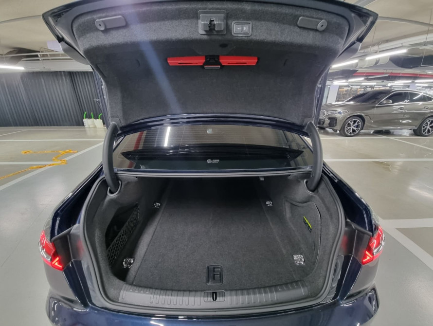 Audi A6 45TFSI quattro Premium 2022 - 18 Audi A6 45TFSI quattro Premium 2022 - 18 | kz.bex-auto.com