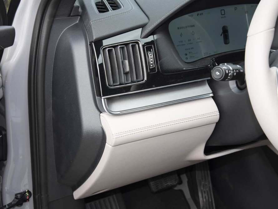 BYD Tang DM-i Basic 2025 - 12 BYD Tang DM-i Basic 2025 - 12 | kz.bex-auto.com