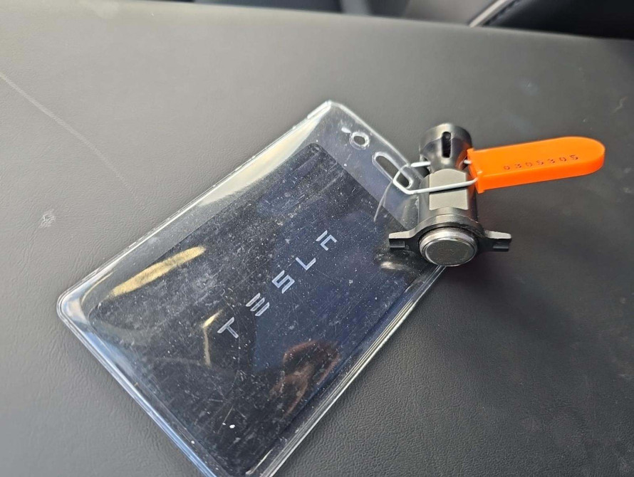 Tesla Cybertruck 2024 - 15 Tesla Cybertruck 2024 - 15 | kz.bex-auto.com