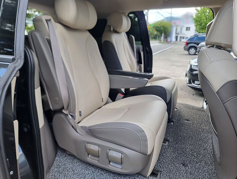 KIA Carnival Signature 7-seater 2024 - 15 KIA Carnival Signature 7-seater 2024 - 15 | kz.bex-auto.com