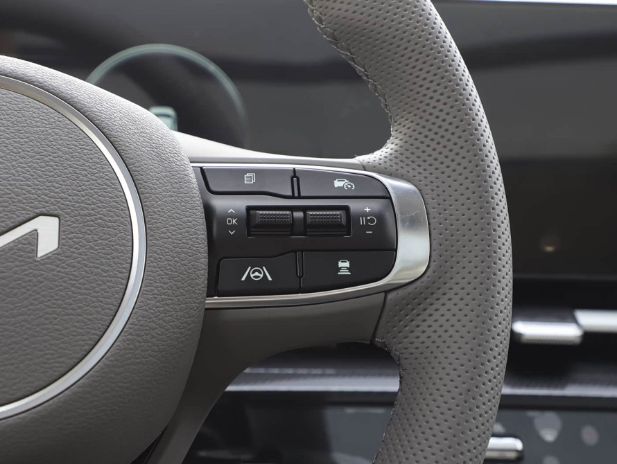 KIA Sportage Mid 2025 - 25 | kz.bex-auto.com