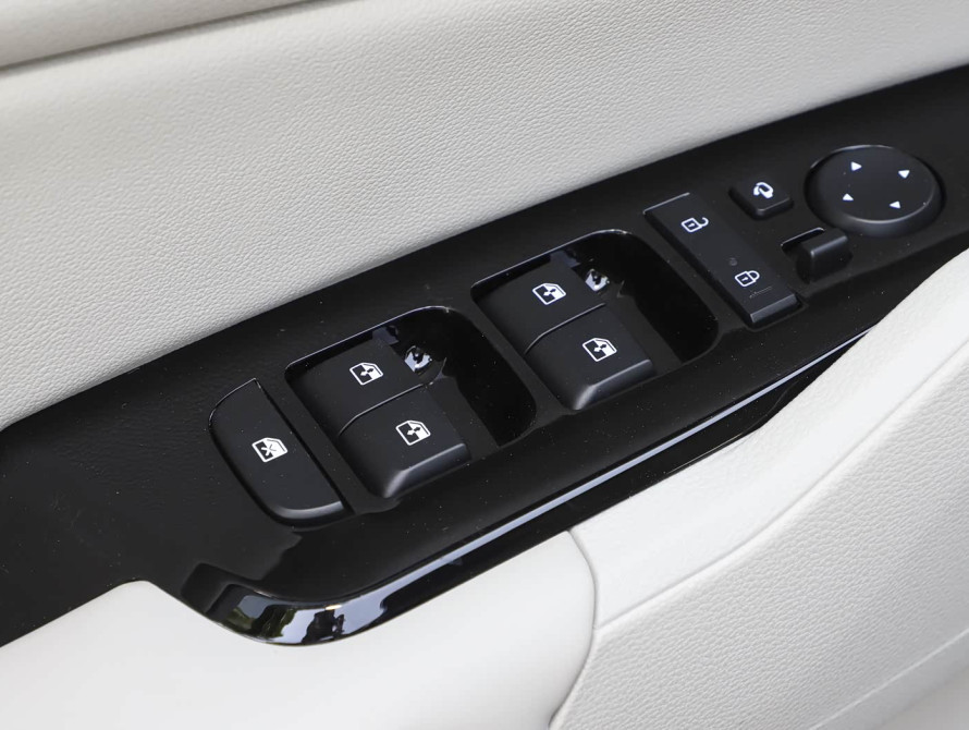 KIA Sportage Mid 2025 - 10 | kz.bex-auto.com