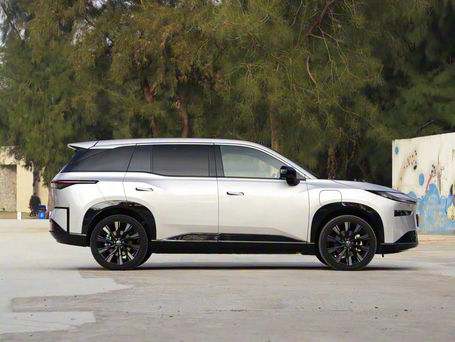 Toyota bZ3X Top 2025 - 3 Toyota bZ3X Top 2025 - 3 | kz.bex-auto.com