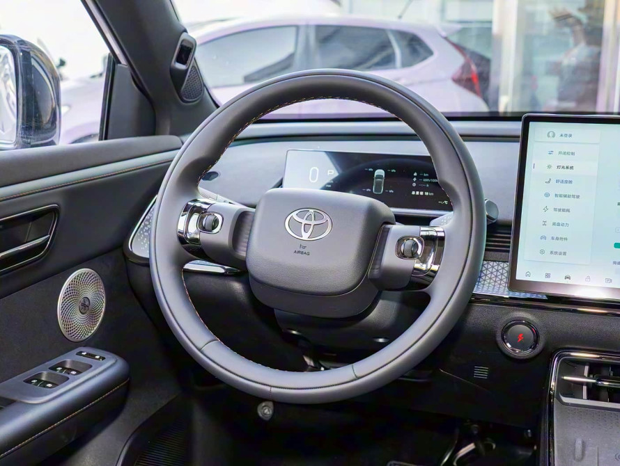 Toyota bZ3X Top 2025 - 19 Toyota bZ3X Top 2025 - 19 | kz.bex-auto.com