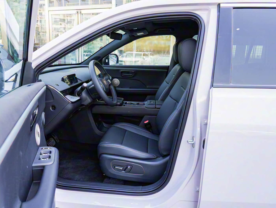 Toyota bZ3X Top 2025 - 13 Toyota bZ3X Top 2025 - 13 | kz.bex-auto.com