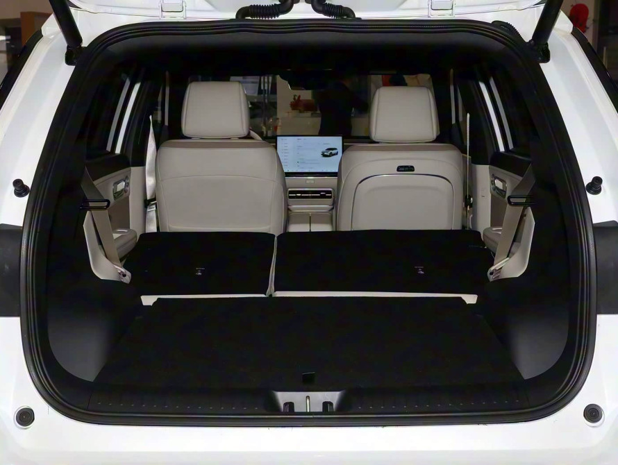 Toyota bZ3X Top 2025 - 47 Toyota bZ3X Top 2025 - 47 | kz.bex-auto.com