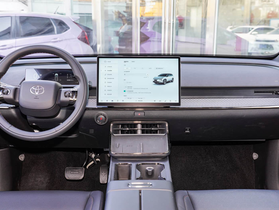 Toyota bZ3X Top 2025 - 17 Toyota bZ3X Top 2025 - 17 | kz.bex-auto.com