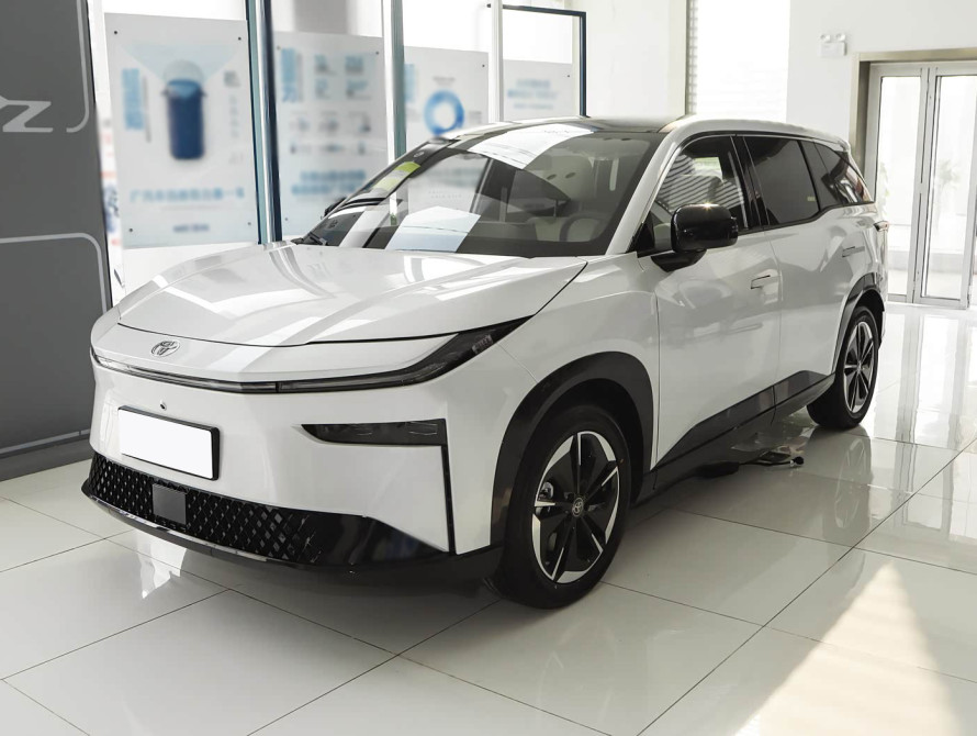 Toyota bZ3X Mid+ 2025 Toyota bZ3X Mid+ 2025 | kz.bex-auto.com