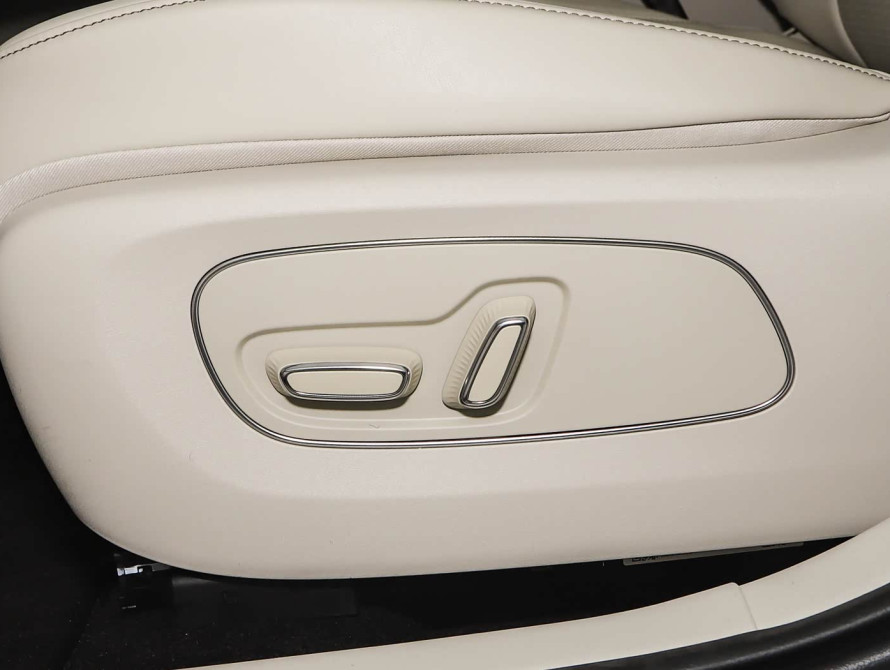 Toyota bZ3X Mid+ 2025 - 12 Toyota bZ3X Mid+ 2025 - 12 | kz.bex-auto.com