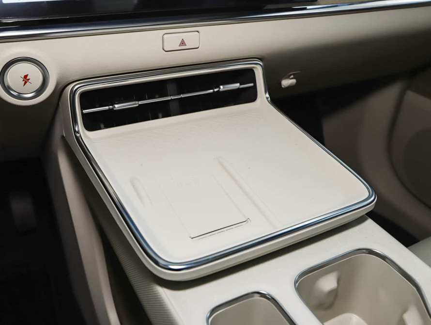 Toyota bZ3X Mid+ 2025 - 40 Toyota bZ3X Mid+ 2025 - 40 | kz.bex-auto.com