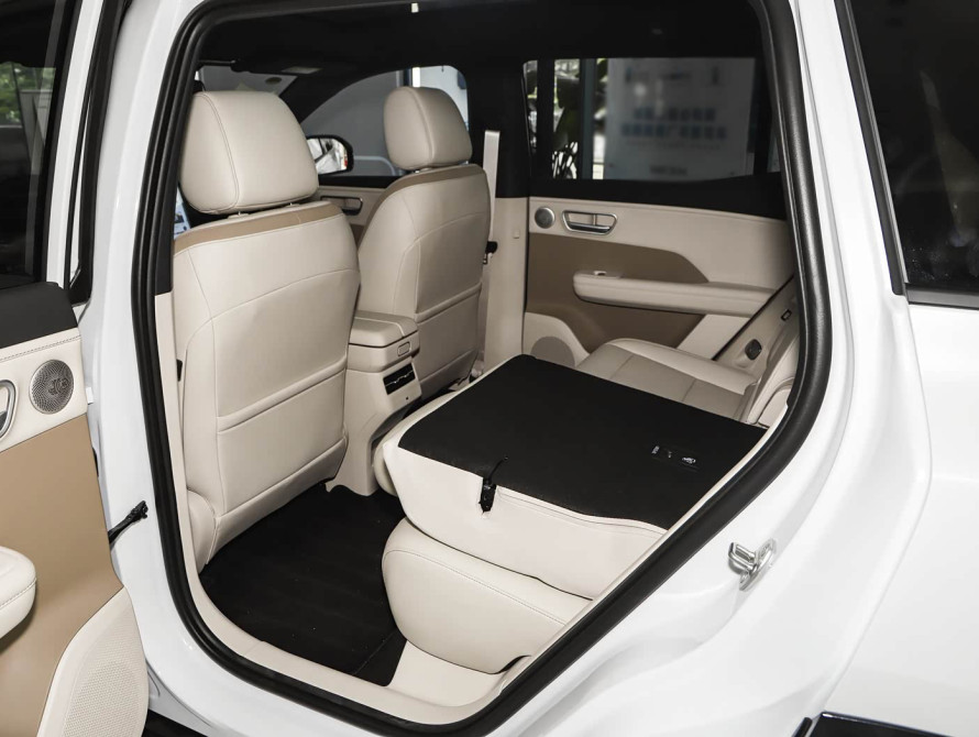 Toyota bZ3X Mid+ 2025 - 55 Toyota bZ3X Mid+ 2025 - 55 | kz.bex-auto.com