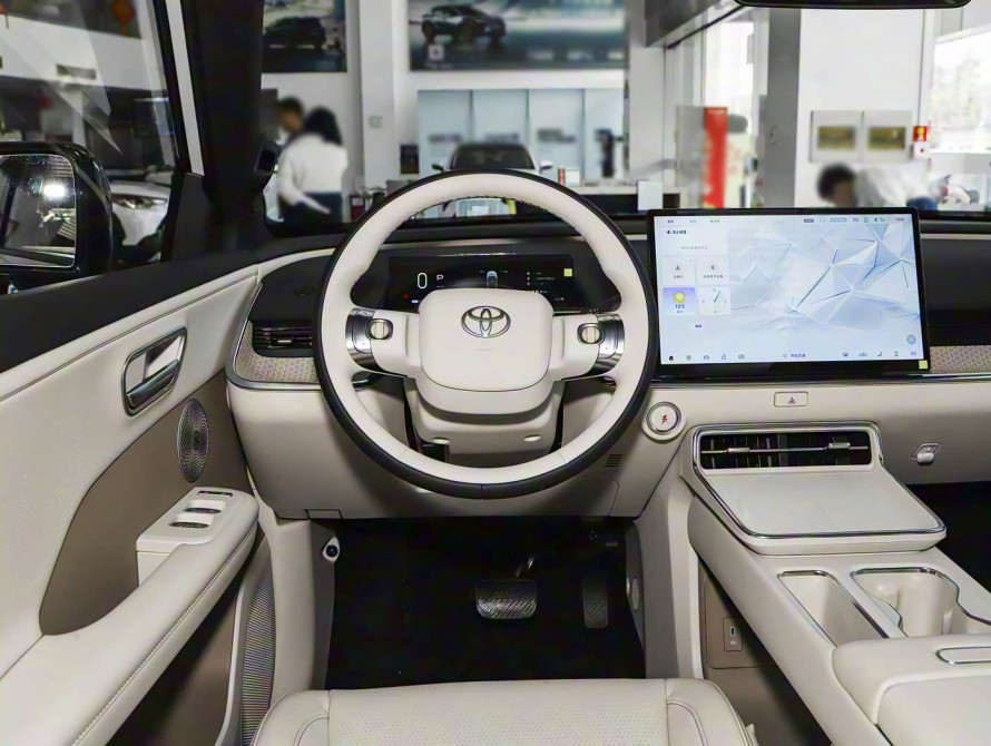 Toyota bZ3X Mid+ 2025 - 17 Toyota bZ3X Mid+ 2025 - 17 | kz.bex-auto.com