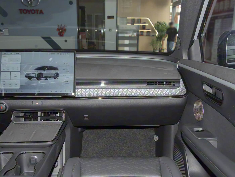 Toyota bZ3X Mid LiDAR 2025 - 20 Toyota bZ3X Mid LiDAR 2025 - 20 | kz.bex-auto.com