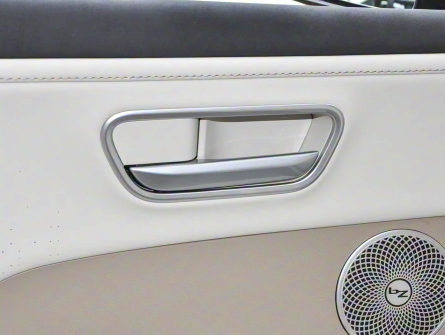 Toyota bZ3X Basic+ 2025 - 9 Toyota bZ3X Basic+ 2025 - 9 | kz.bex-auto.com