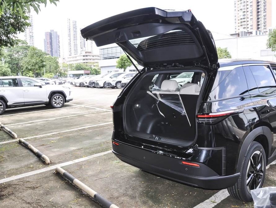 Toyota bZ3X Basic+ 2025 - 50 Toyota bZ3X Basic+ 2025 - 50 | kz.bex-auto.com