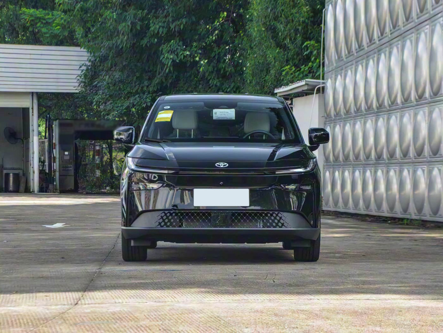 Toyota bZ3X Basic+ 2025 - 1 Toyota bZ3X Basic+ 2025 - 1 | kz.bex-auto.com