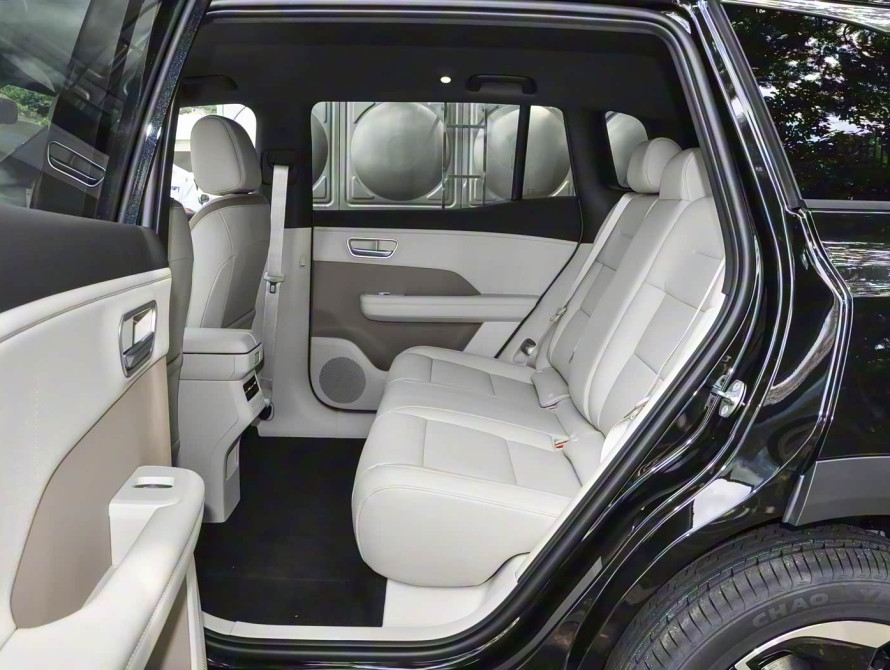 Toyota bZ3X Basic+ 2025 - 41 Toyota bZ3X Basic+ 2025 - 41 | kz.bex-auto.com