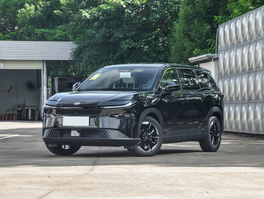 Toyota bZ3X Basic+ 2025 Toyota bZ3X Basic+ 2025 | kz.bex-auto.com