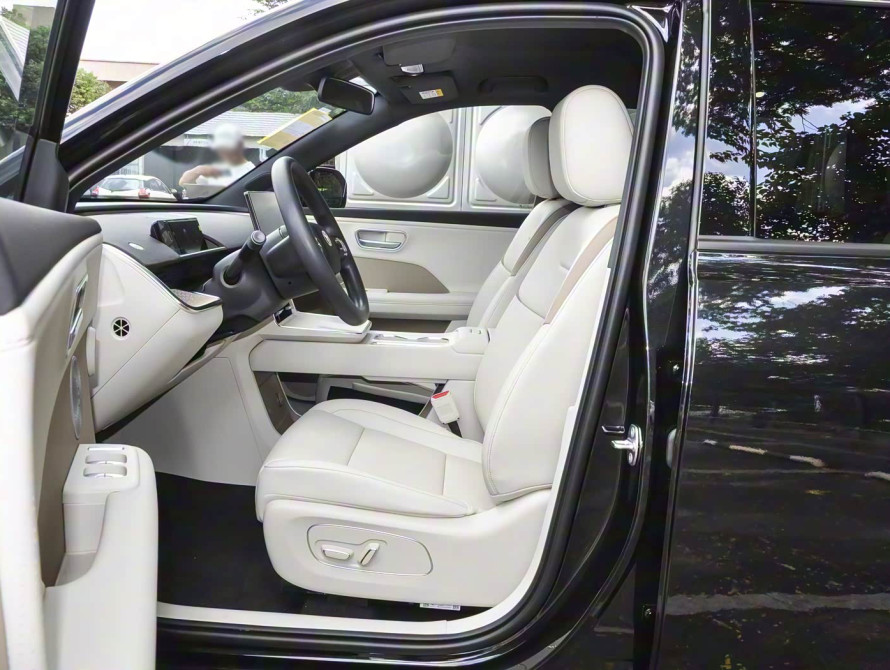 Toyota bZ3X Basic+ 2025 - 14 Toyota bZ3X Basic+ 2025 - 14 | kz.bex-auto.com