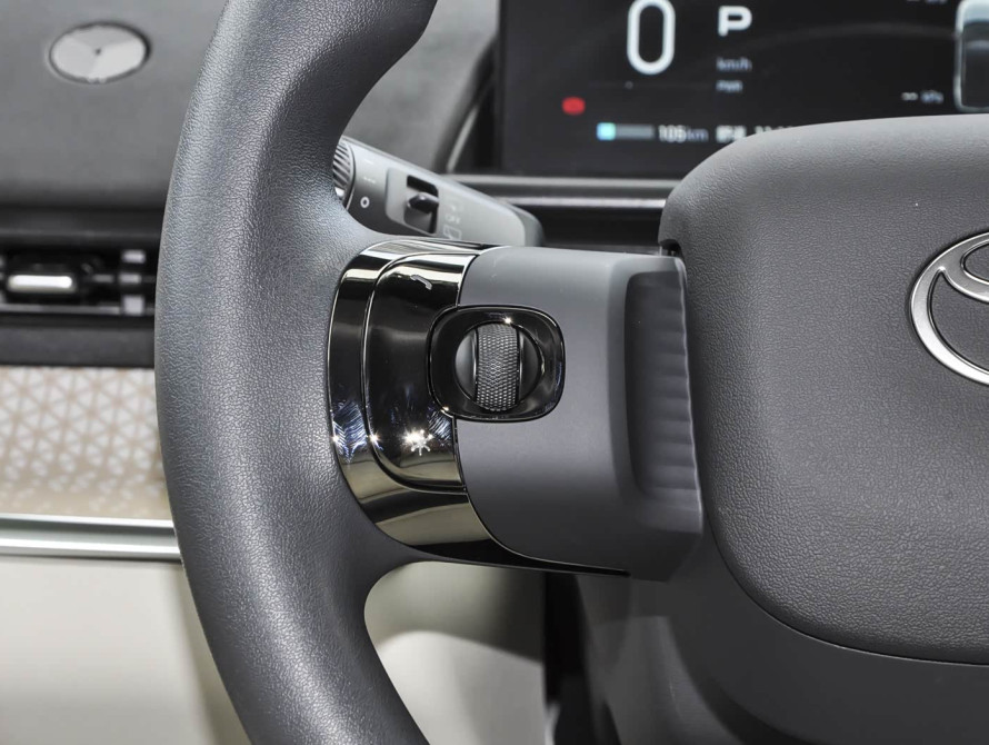 Toyota bZ3X Basic+ 2025 - 21 Toyota bZ3X Basic+ 2025 - 21 | kz.bex-auto.com