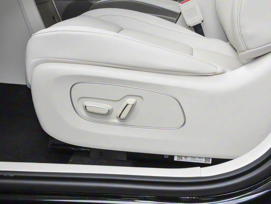 Toyota bZ3X Basic+ 2025 - 13 Toyota bZ3X Basic+ 2025 - 13 | kz.bex-auto.com