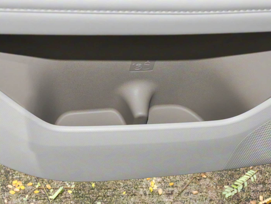 Toyota bZ3X Basic+ 2025 - 40 Toyota bZ3X Basic+ 2025 - 40 | kz.bex-auto.com