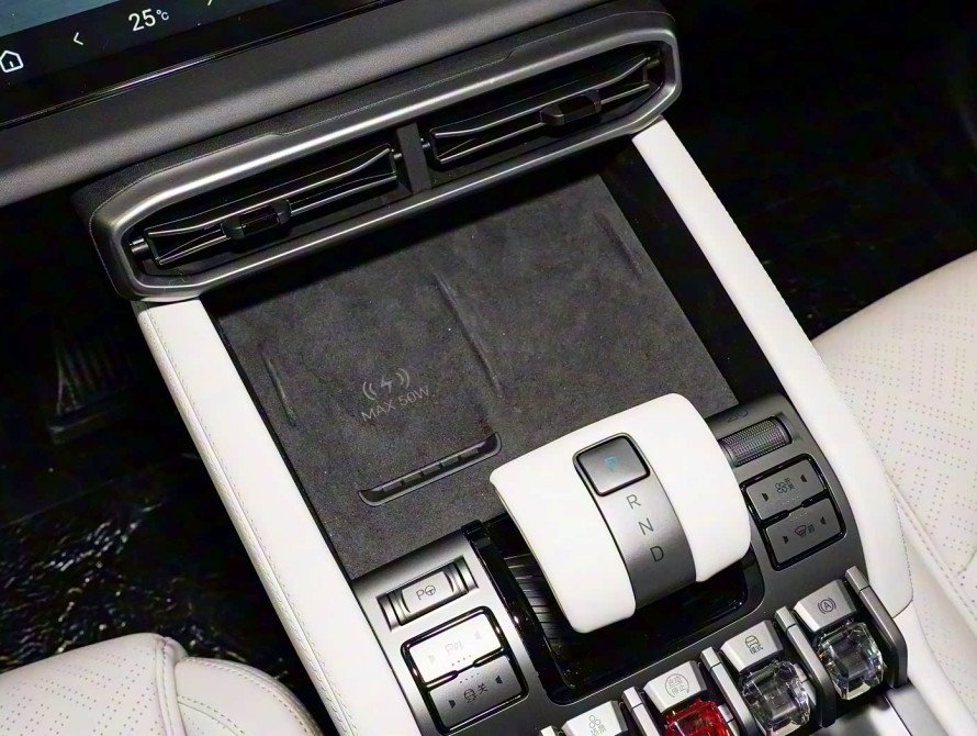 BYD Leopard 3 Mid 2025 - 34 BYD Leopard 3 Mid 2025 - 34 | kz.bex-auto.com