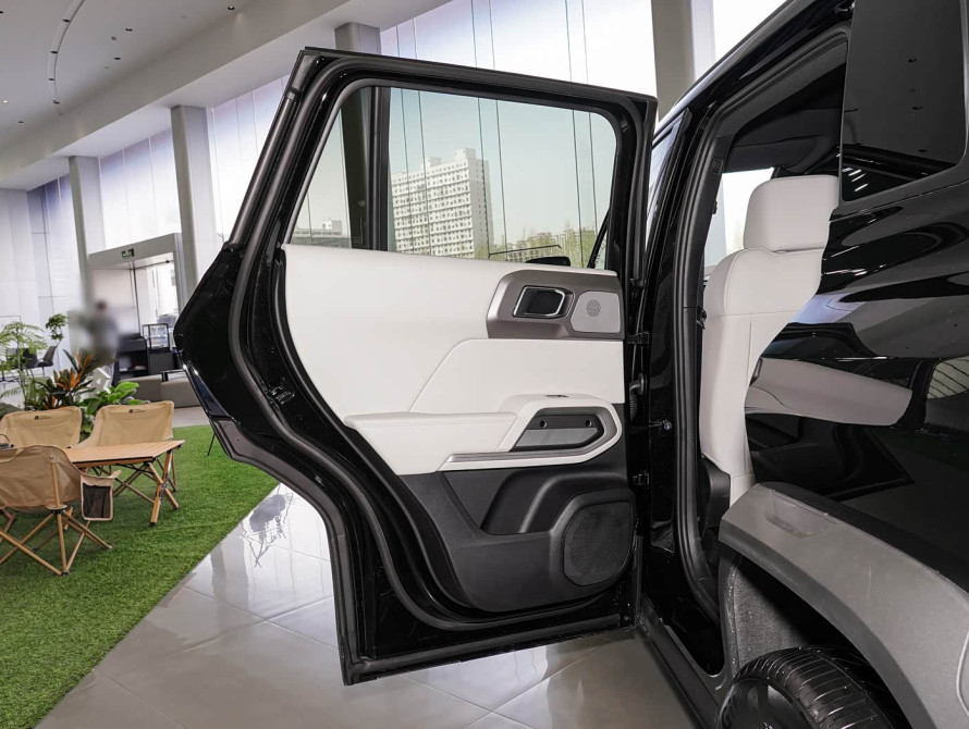 BYD Leopard 3 Mid 2025 - 42 BYD Leopard 3 Mid 2025 - 42 | kz.bex-auto.com