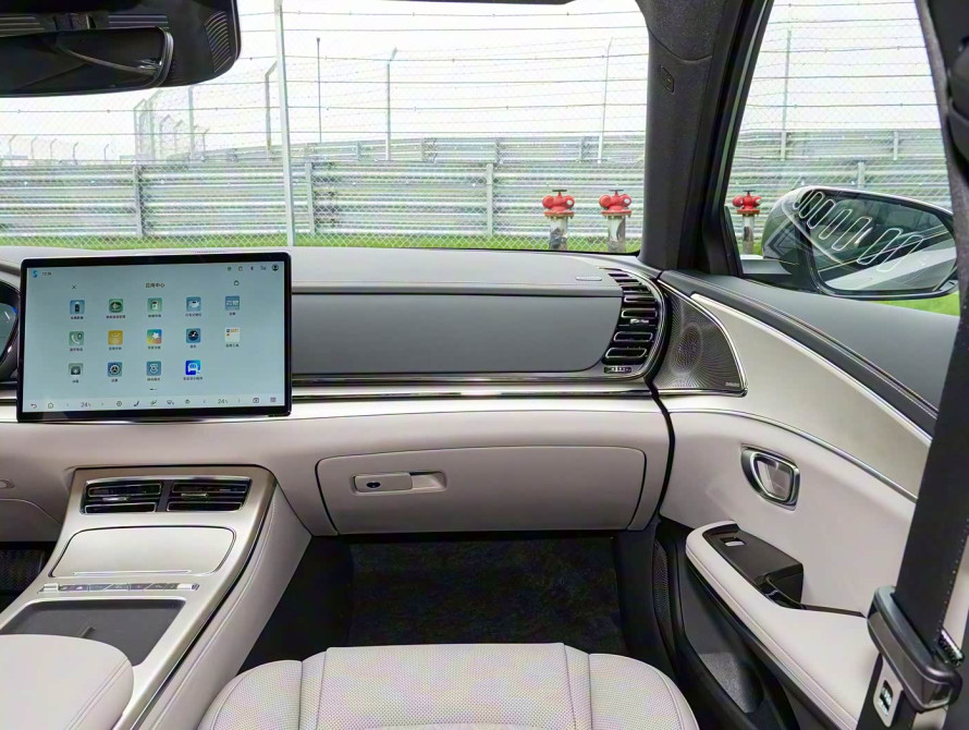 BYD Han DM-i 245KM Top 2025 - 21 BYD Han DM-i 245KM Top 2025 - 21 | kz.bex-auto.com