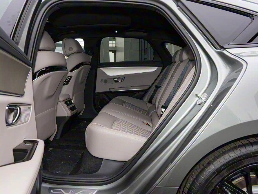 BYD Han DM-i 245KM Top 2025 - 55 BYD Han DM-i 245KM Top 2025 - 55 | kz.bex-auto.com