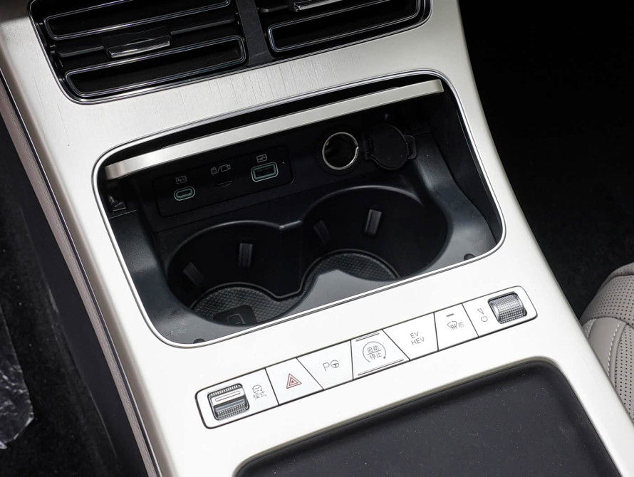 BYD Han DM-i 245KM Top 2025 - 41 BYD Han DM-i 245KM Top 2025 - 41 | kz.bex-auto.com