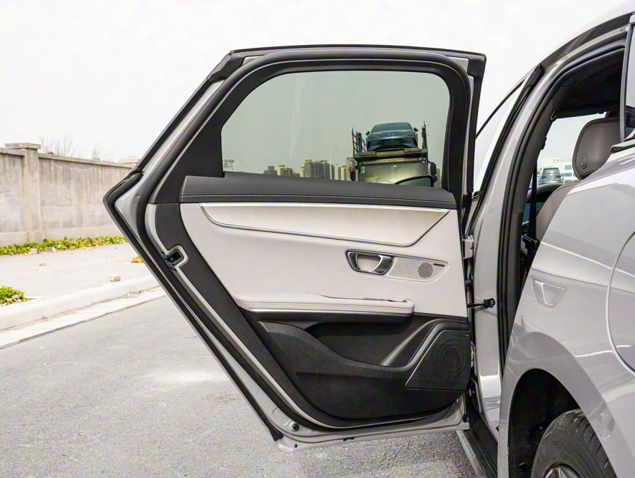 BYD Han DM-i 125KM Pre-Top 2025 - 48 BYD Han DM-i 125KM Pre-Top 2025 - 48 | kz.bex-auto.com