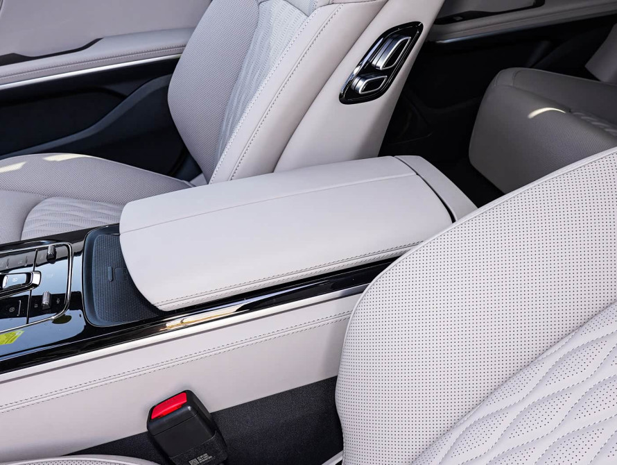 BYD Han DM-i 125KM Mid 2025 - 40 BYD Han DM-i 125KM Mid 2025 - 40 | kz.bex-auto.com