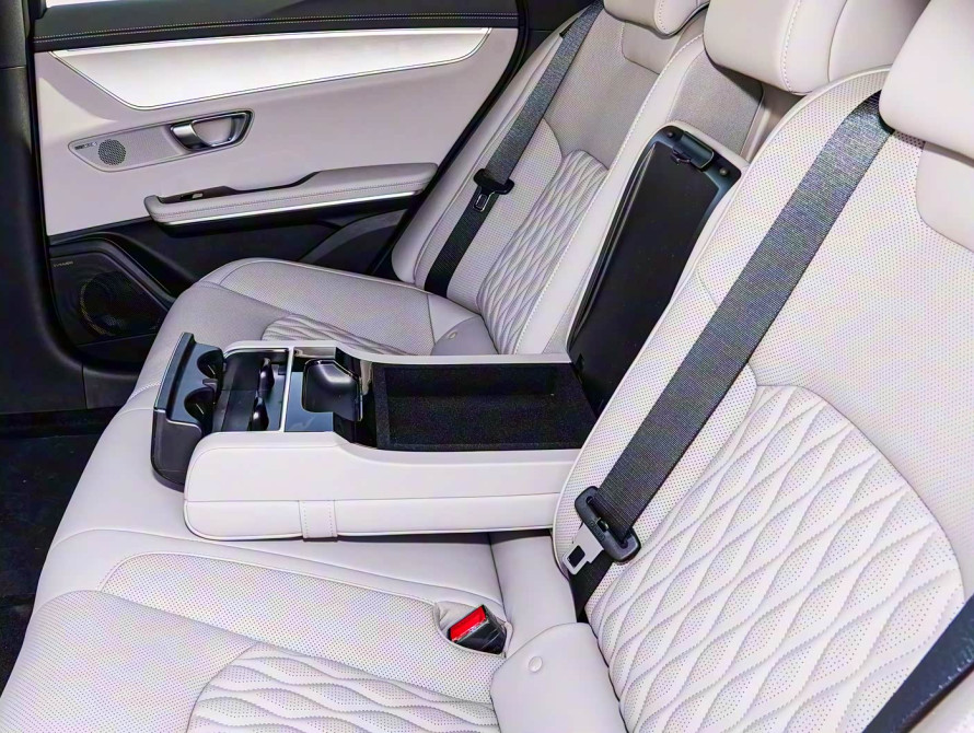 BYD Han DM-i 125KM Mid 2025 - 50 BYD Han DM-i 125KM Mid 2025 - 50 | kz.bex-auto.com