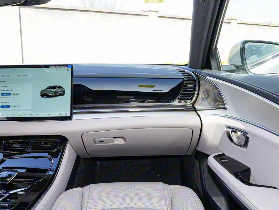 BYD Han DM-i 125KM Mid 2025 - 21 BYD Han DM-i 125KM Mid 2025 - 21 | kz.bex-auto.com