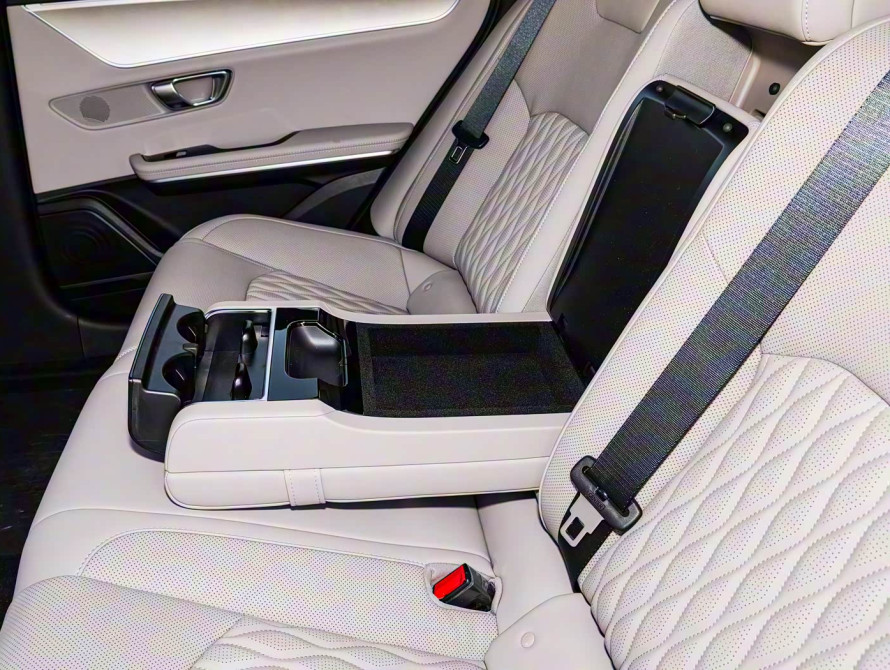 BYD Han DM-i 125KM Pre-Mid 2025 - 55 BYD Han DM-i 125KM Pre-Mid 2025 - 55 | kz.bex-auto.com