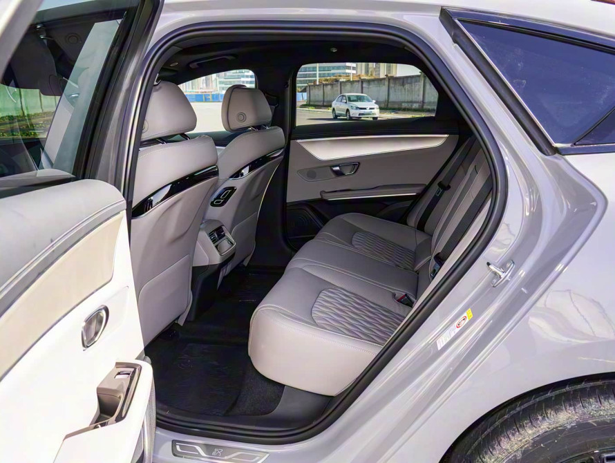 BYD Han DM-i 125KM Pre-Mid 2025 - 52 BYD Han DM-i 125KM Pre-Mid 2025 - 52 | kz.bex-auto.com