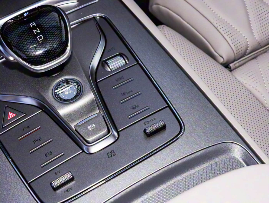 BYD Tang DM-i Top 2025 - 43 BYD Tang DM-i Top 2025 - 43 | kz.bex-auto.com