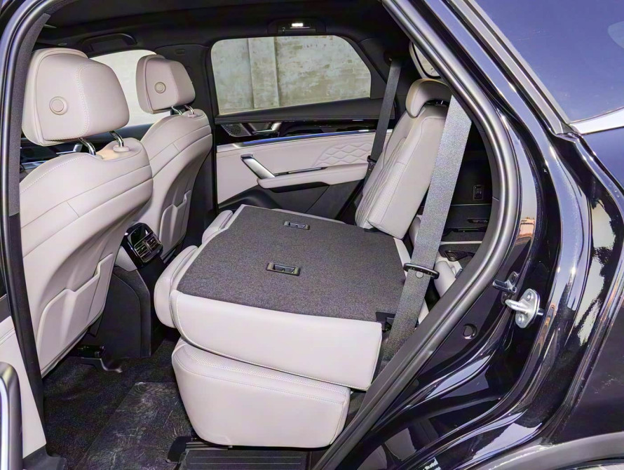 BYD Tang DM-i Top 2025 - 57 BYD Tang DM-i Top 2025 - 57 | kz.bex-auto.com