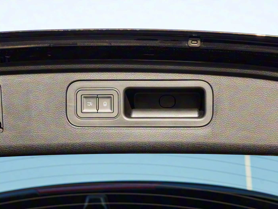 BYD Tang DM-i Top 2025 - 63 BYD Tang DM-i Top 2025 - 63 | kz.bex-auto.com