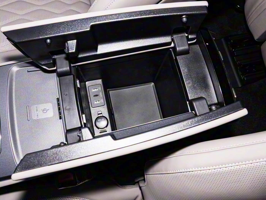 BYD Tang DM-i Top 2025 - 46 BYD Tang DM-i Top 2025 - 46 | kz.bex-auto.com