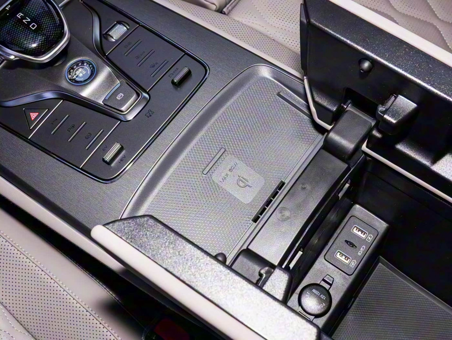 BYD Tang DM-i Top 2025 - 44 BYD Tang DM-i Top 2025 - 44 | kz.bex-auto.com