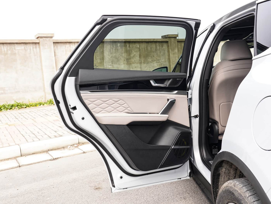 BYD Tang DM-i Mid 2025 - 46 BYD Tang DM-i Mid 2025 - 46 | kz.bex-auto.com