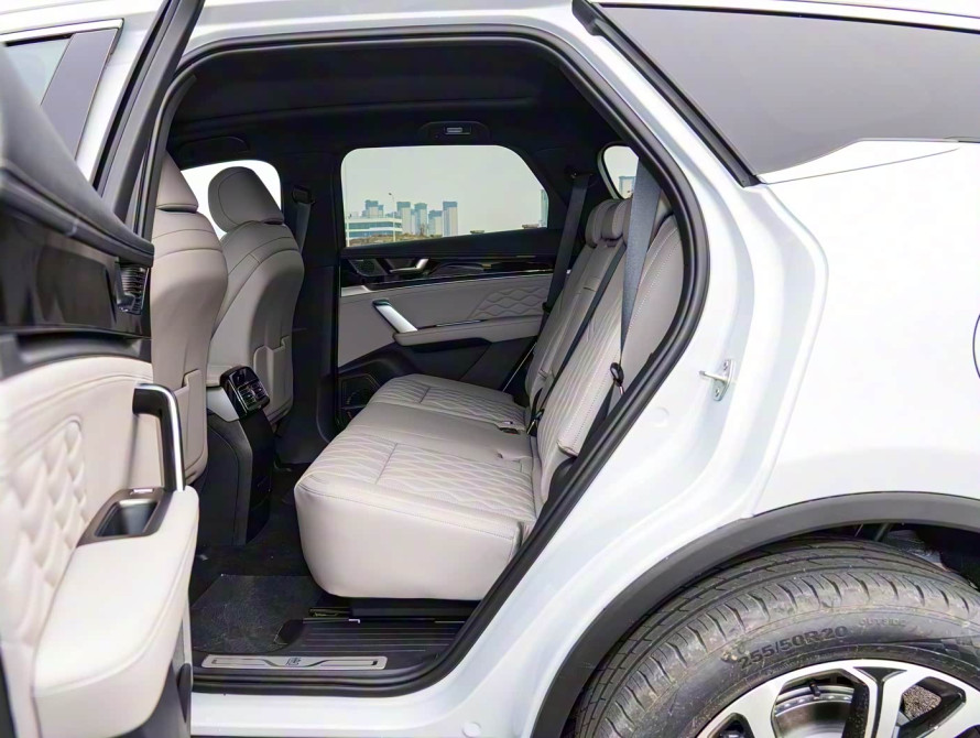 BYD Tang DM-i Mid 2025 - 51 BYD Tang DM-i Mid 2025 - 51 | kz.bex-auto.com