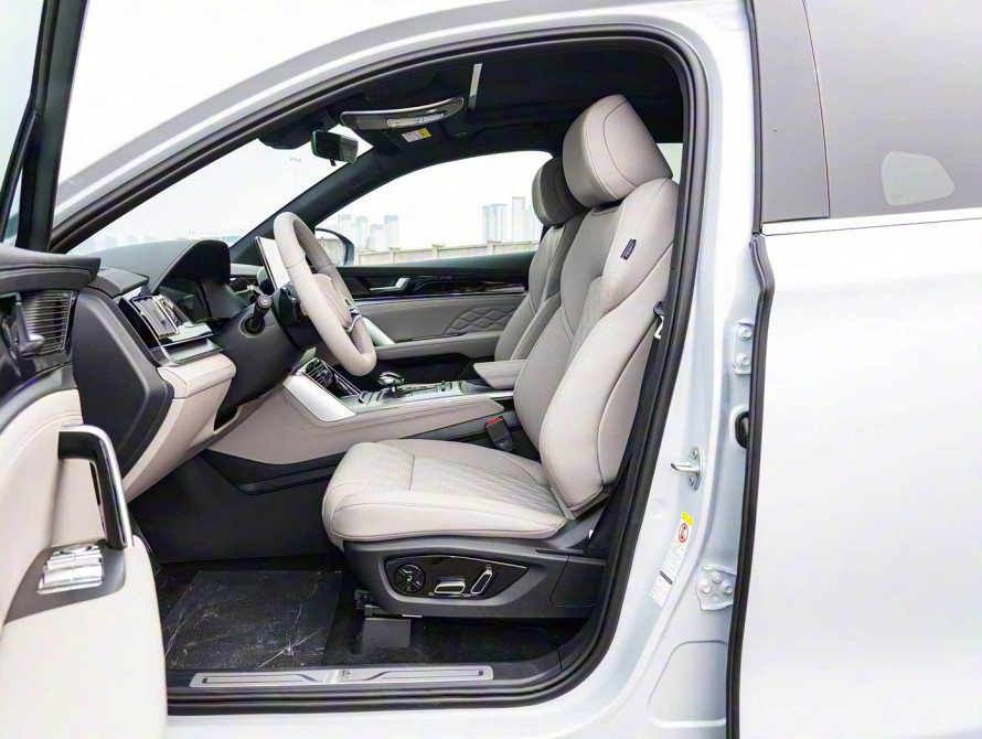 BYD Tang DM-i Mid 2025 - 16 BYD Tang DM-i Mid 2025 - 16 | kz.bex-auto.com